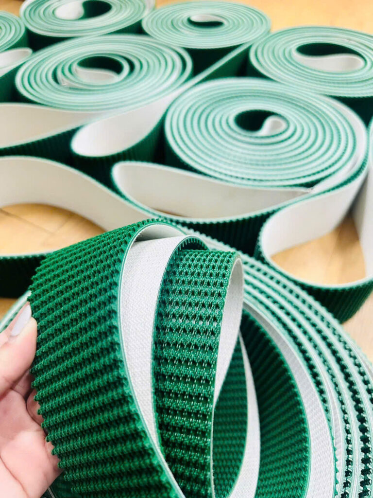 băng tải nhám gai tại hà nội giá rẻ